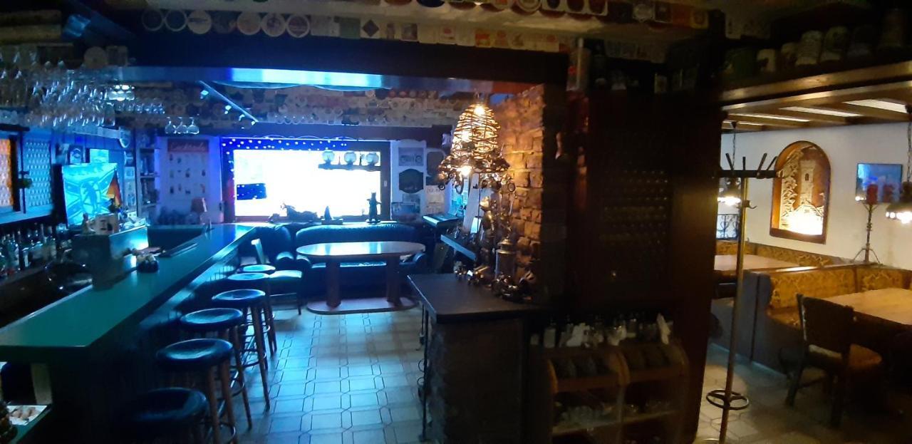 Black Bear Bikers Pub-Hotel Kempfeld エクステリア 写真