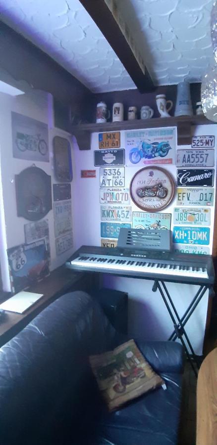 Black Bear Bikers Pub-Hotel Kempfeld エクステリア 写真