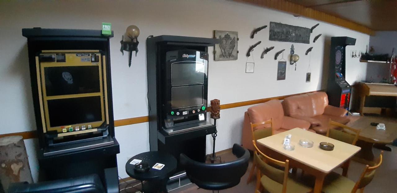 Black Bear Bikers Pub-Hotel Kempfeld エクステリア 写真